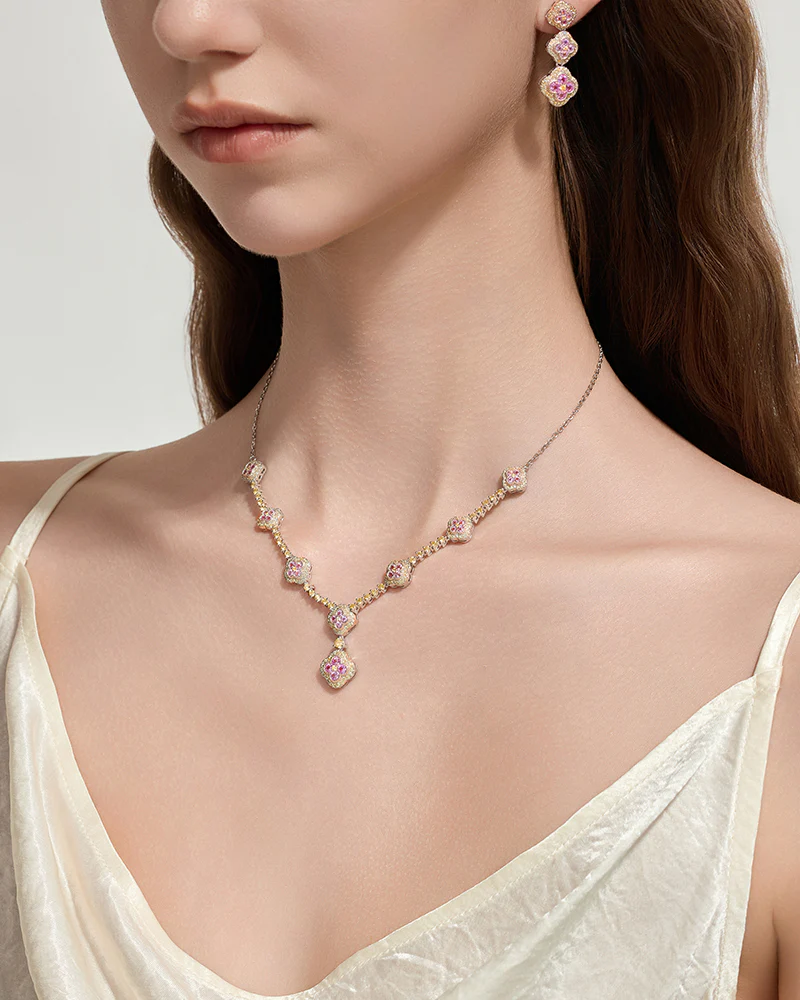 Éternelle Fleur Aurore Necklace - 8332920 - Image 2