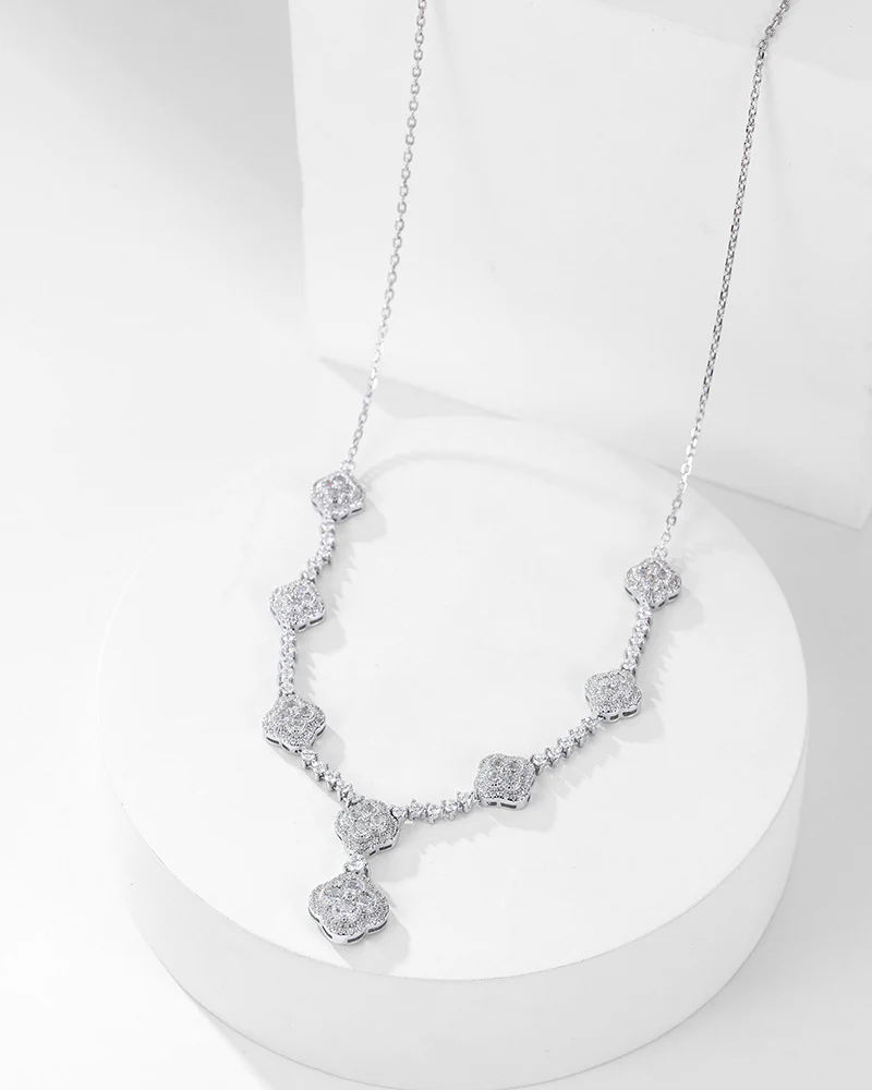 Éternelle Fleur Blanche Necklace - 8332300 - Image 4