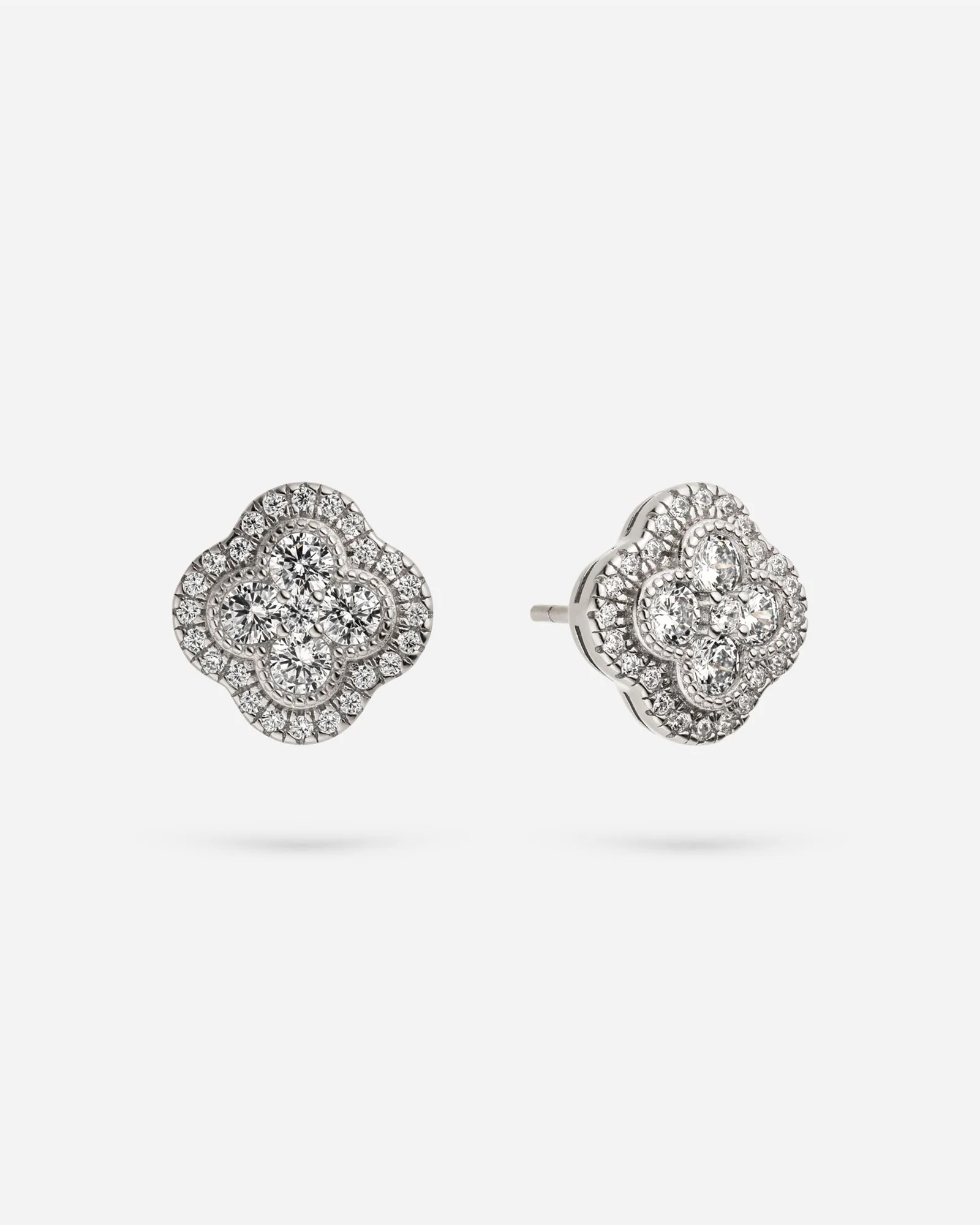Éternelle Fleur Blanche Earring - 8342100