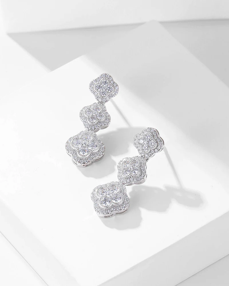 Éternelle Fleur Blanche Earring - 8342600 - Image 4