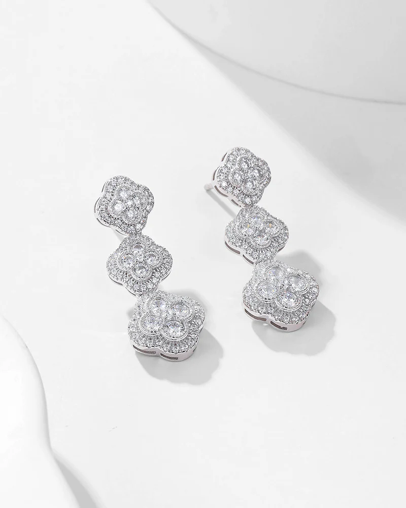 Éternelle Fleur Blanche Earring - 8342600 - Image 5