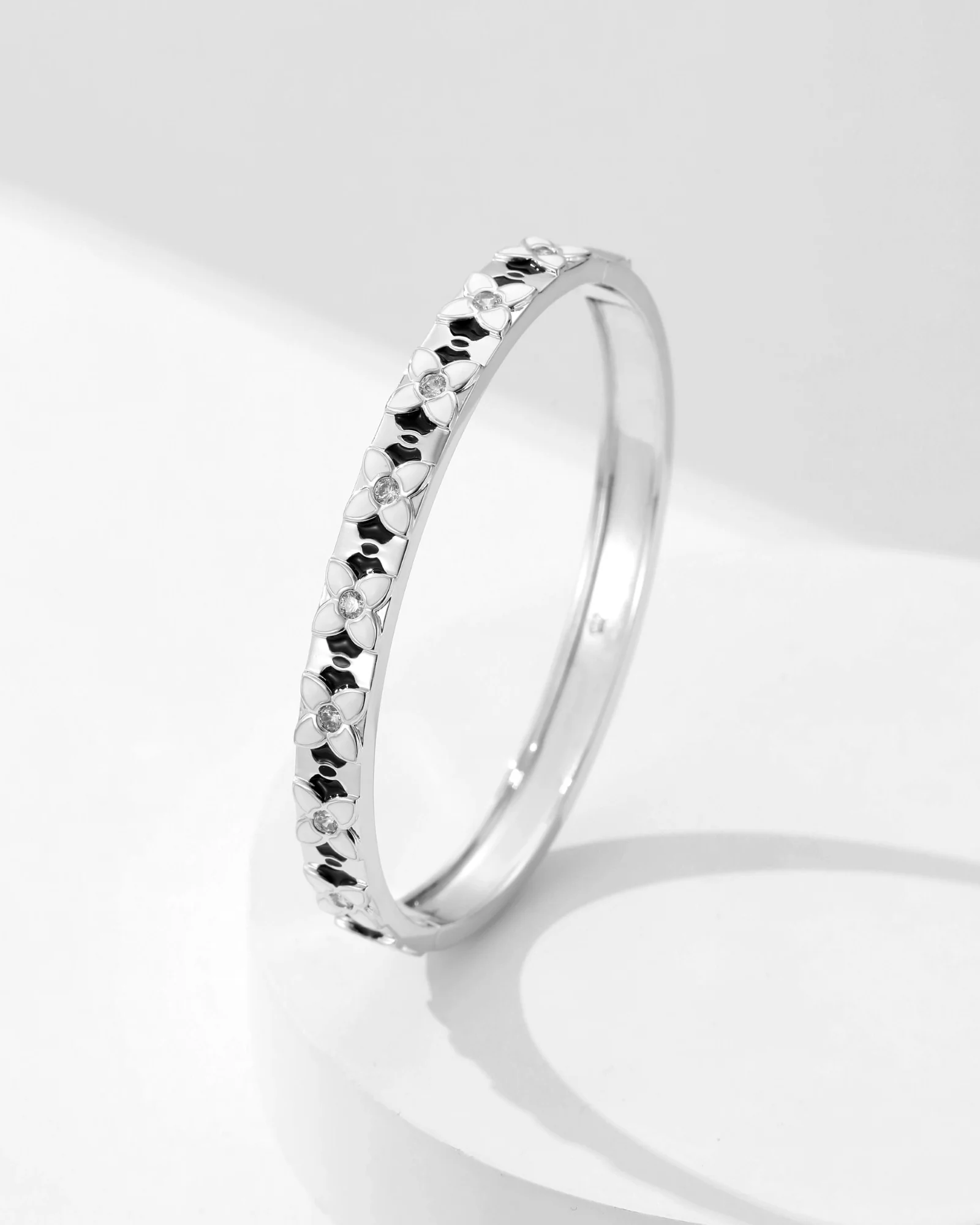 Fleur d’Émail Bracelet - 8322500 - Image 5