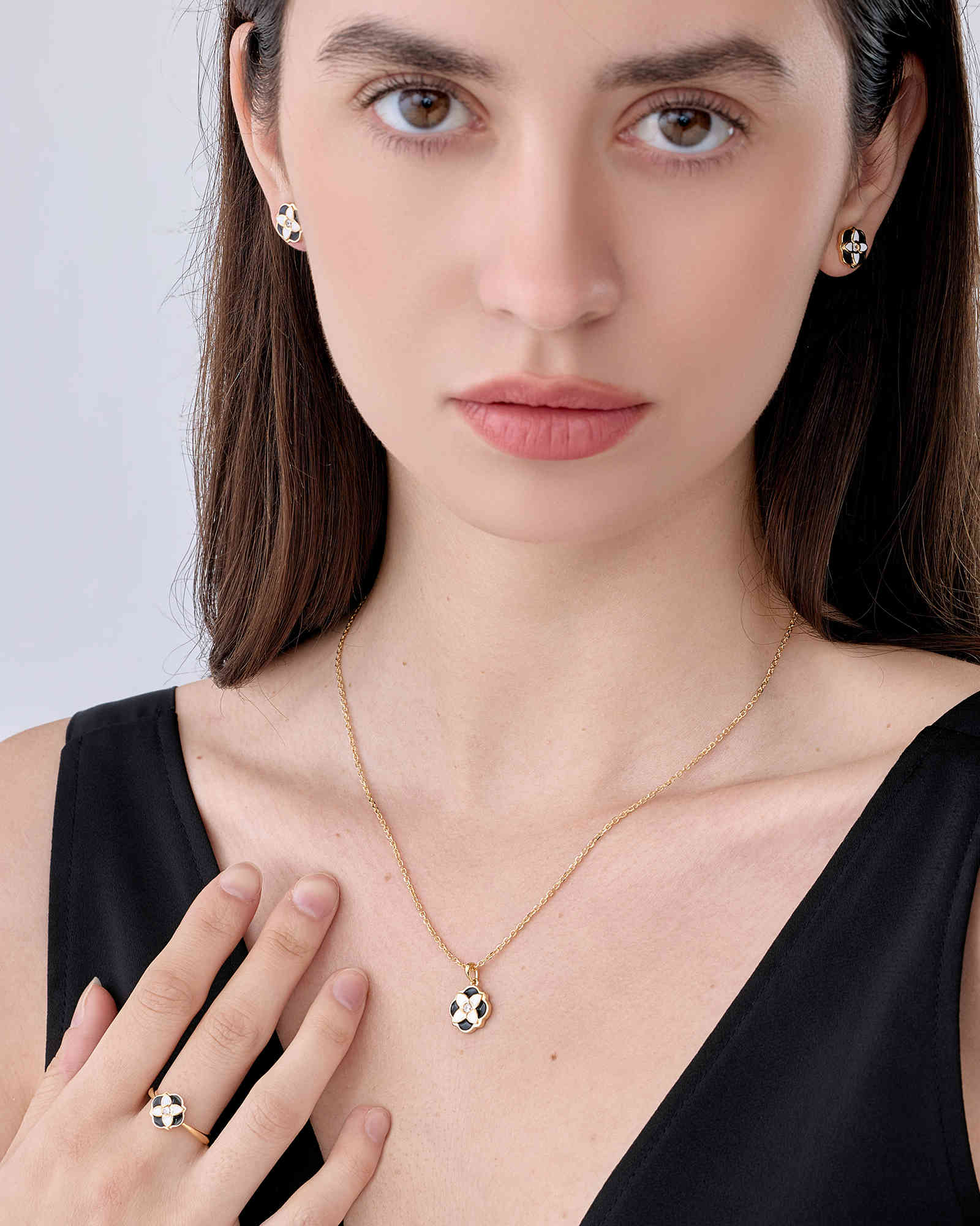 Fleur d’Émail Necklace - 8330600 - Image 3