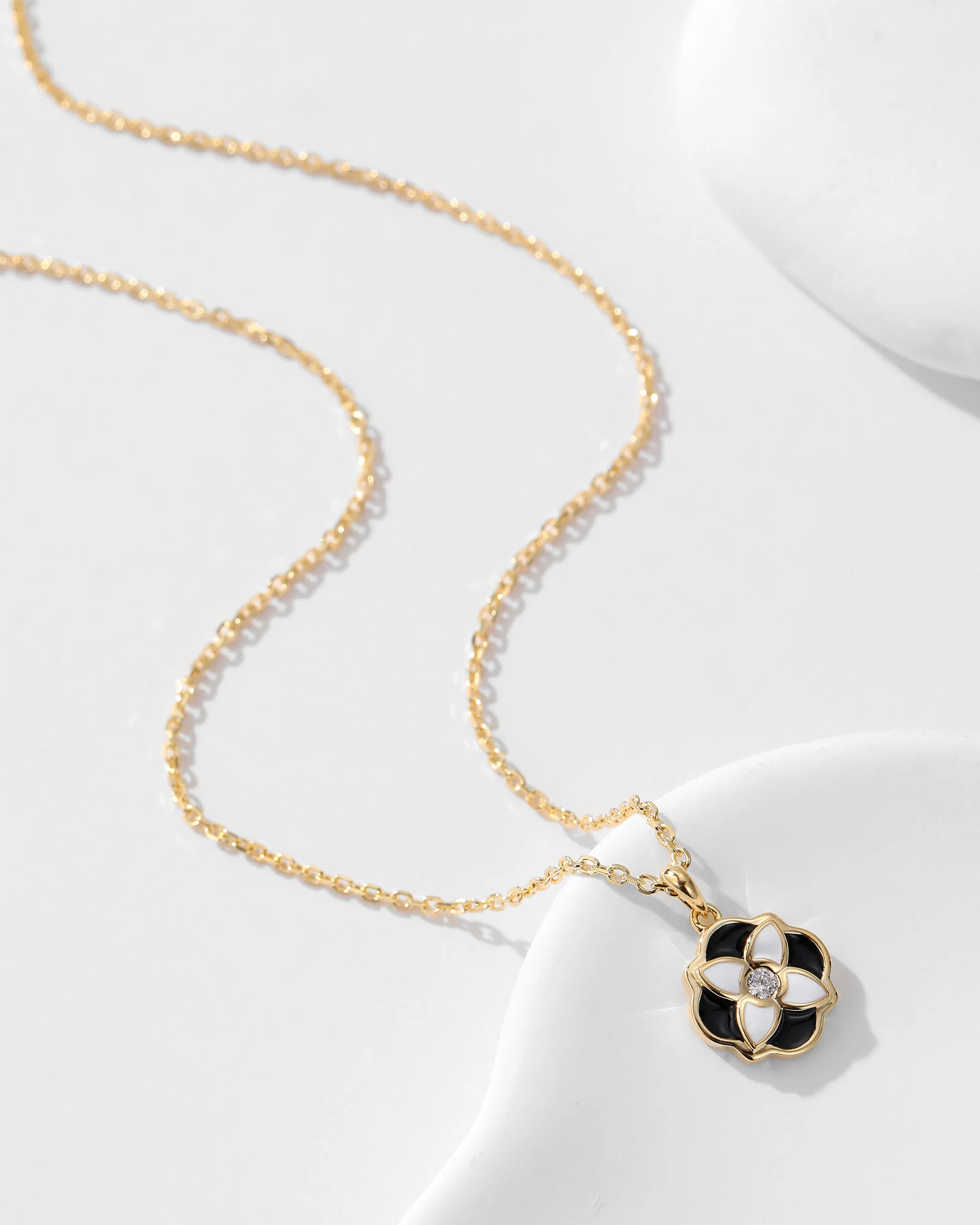 Fleur d’Émail Necklace - 8330600 - Image 4